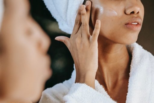 Full Face Waxing vs. Facial Hair Removal: Achieving Smooth Skin with the Best Techniques